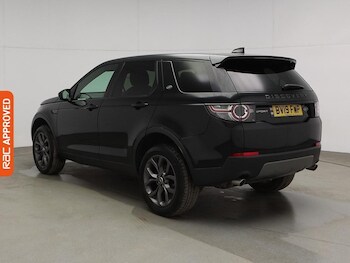 Used Land Rover Discovery Sport 2019 for sale - 75823926: Photo