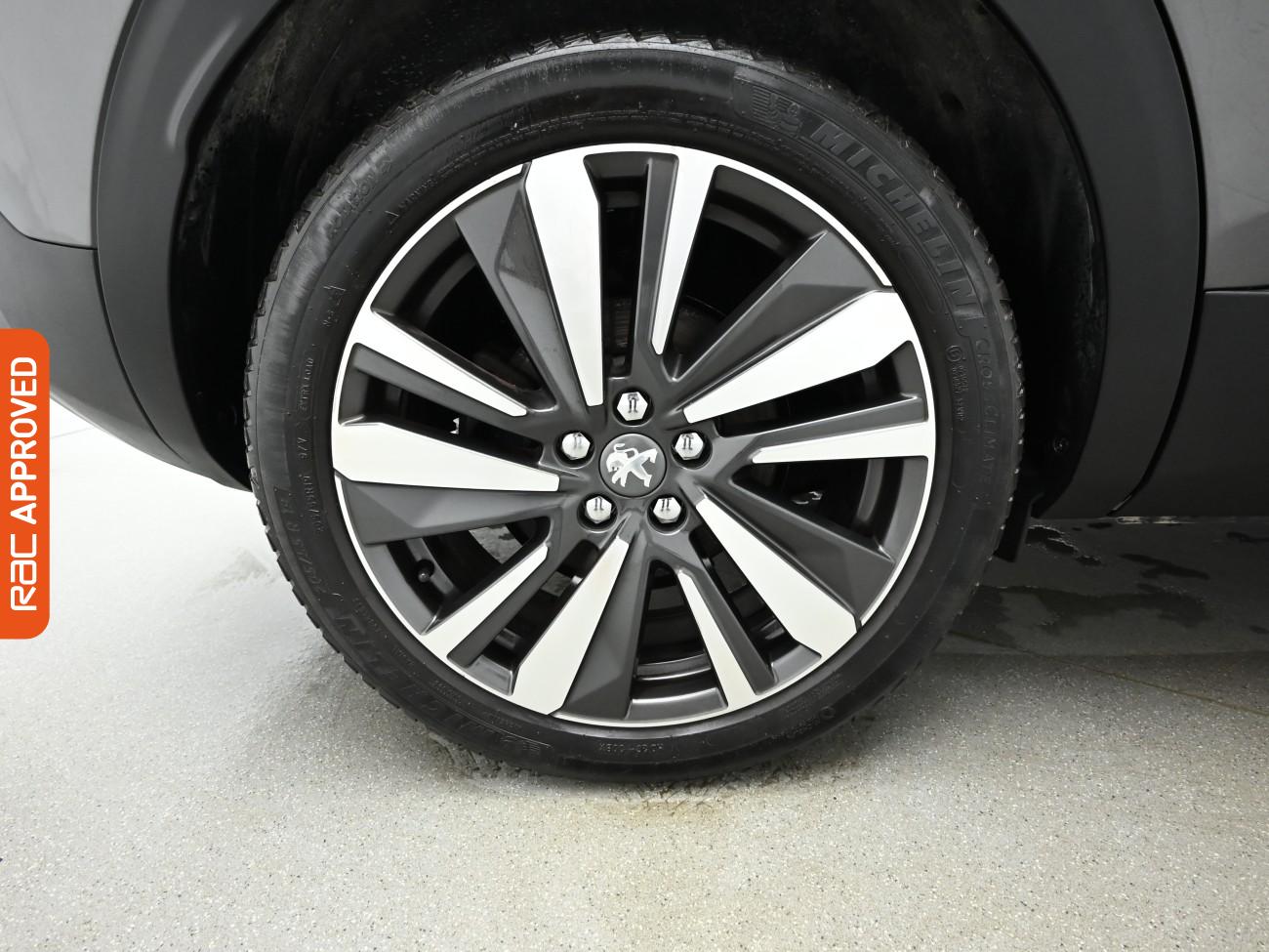 Used Peugeot 3008 2018 for sale - 76649236: Photo 14