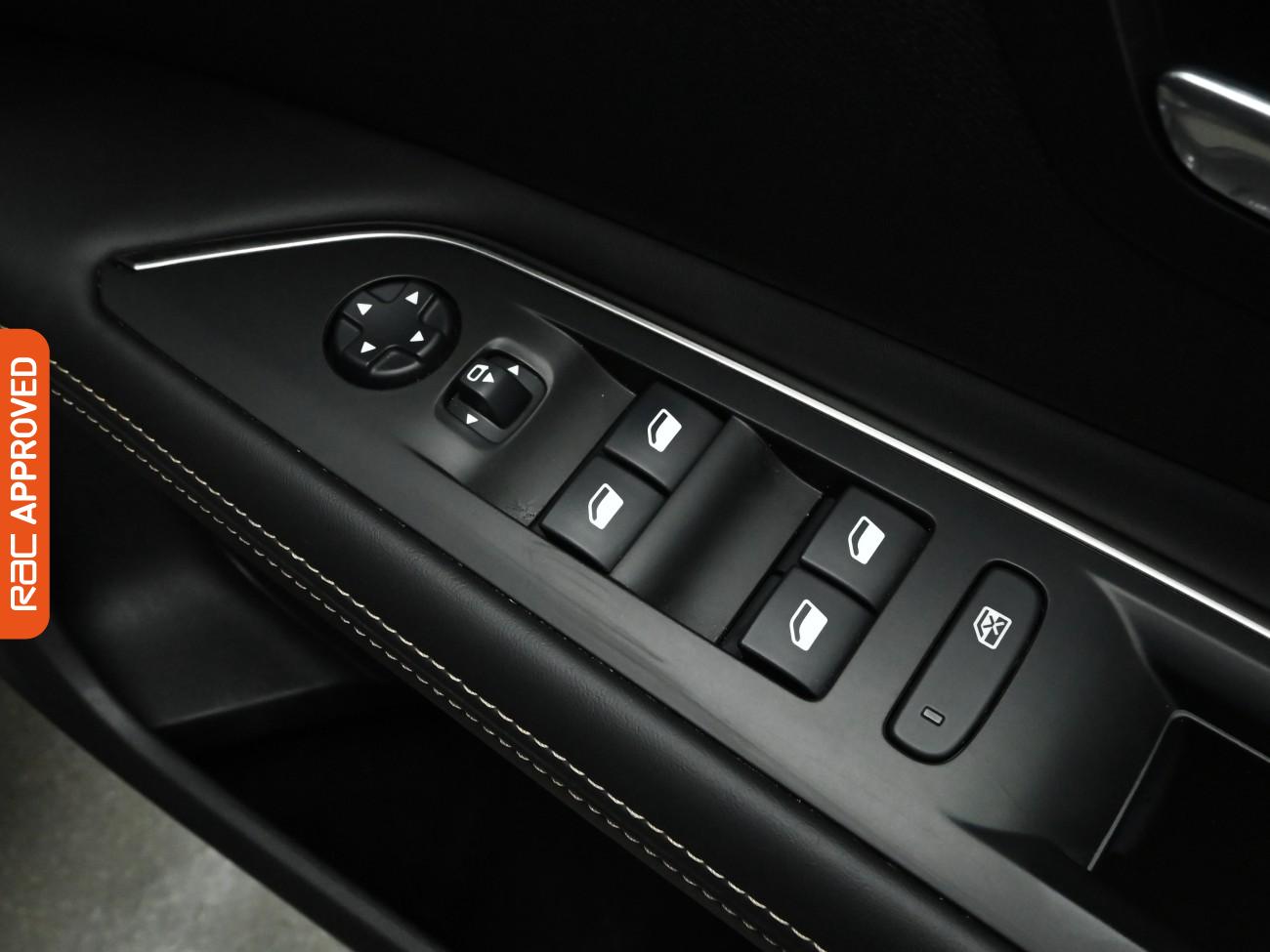 Used Peugeot 3008 2018 for sale - 76649236: Photo 27