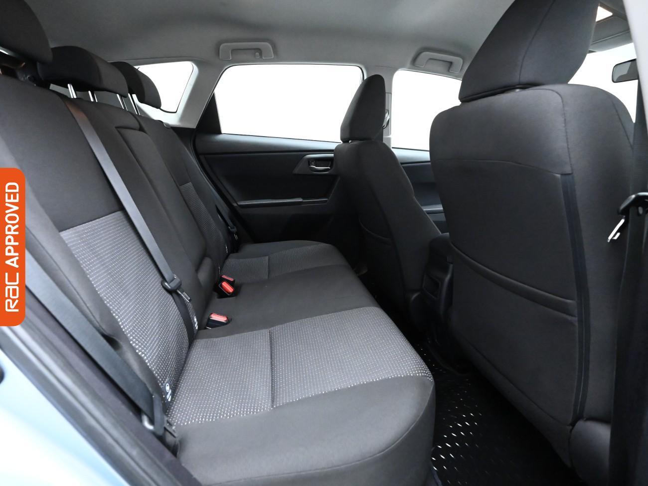 Used Toyota Auris 2013 for sale - 76330618: Photo 13