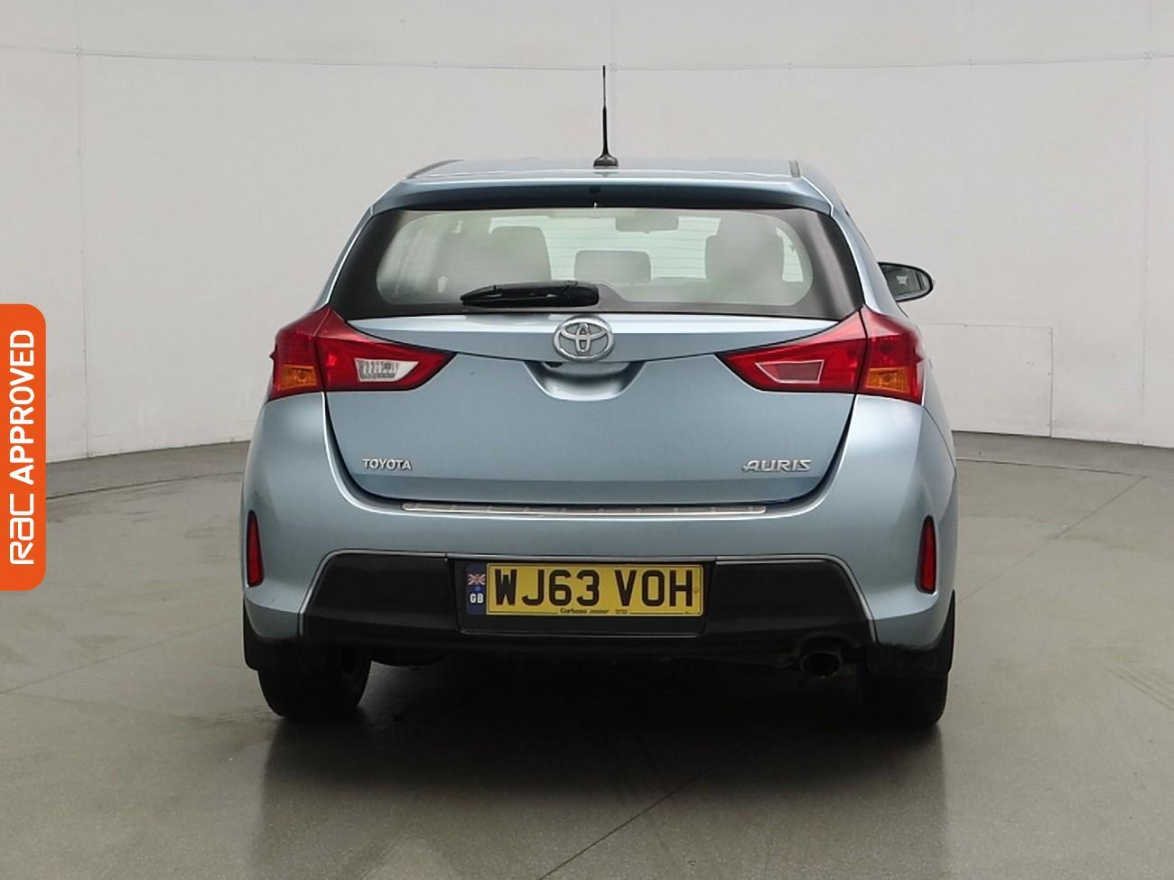 Used Toyota Auris 2013 for sale - 76330618: Photo 8