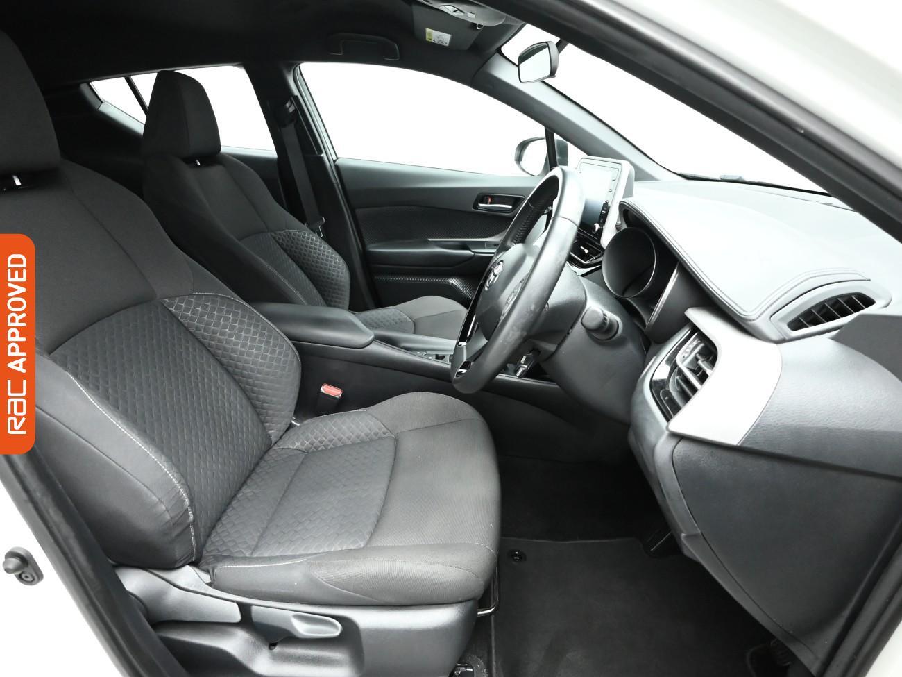 Used Toyota C-HR 2020 for sale - 77642090: Photo 12