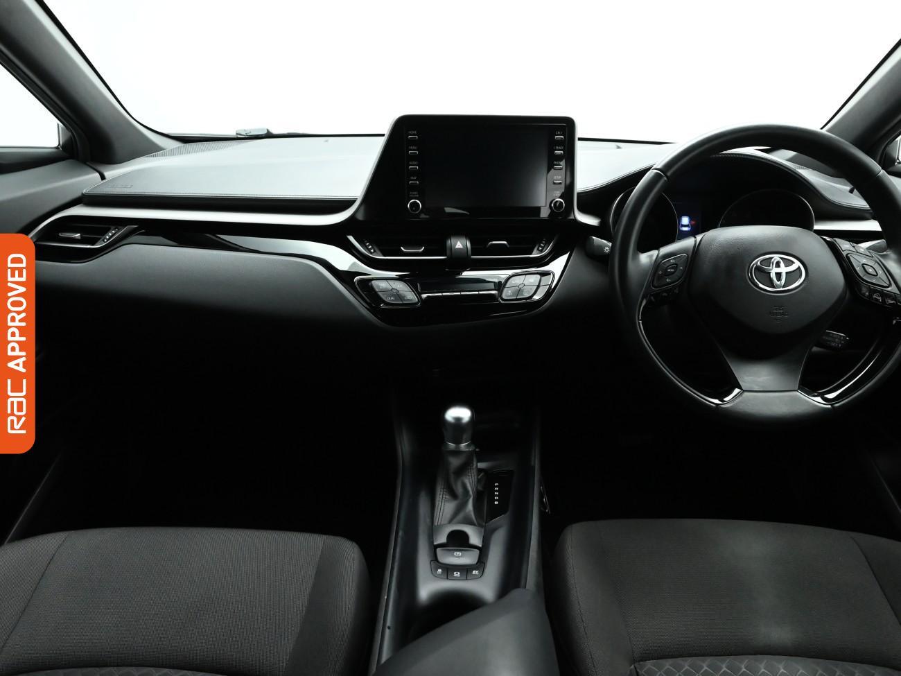 Used Toyota C-HR 2020 for sale - 77642090: Photo 2