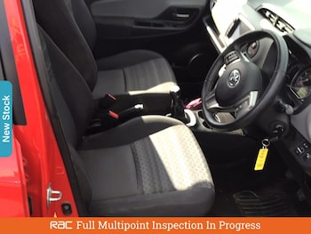 Used Toyota Yaris 2017 for sale - 76035362: Photo