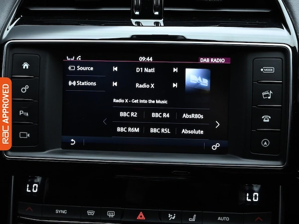 Used Jaguar XE 2018 for sale - 75824630: Photo 14