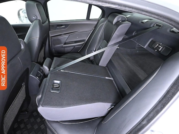 Used Jaguar XE 2018 for sale - 75824630: Photo 25