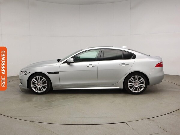 Used Jaguar XE 2018 for sale - 75824630: Photo 31