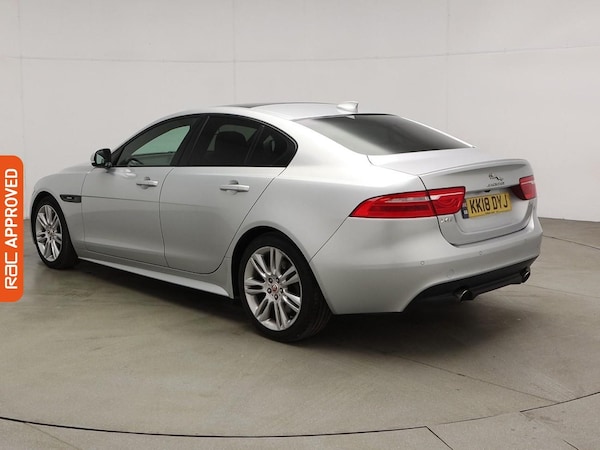 Used Jaguar XE 2018 for sale - 75824630: Photo 4