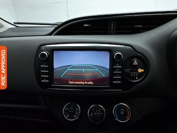 Used Toyota Yaris 2018 for sale - 78451968: Photo