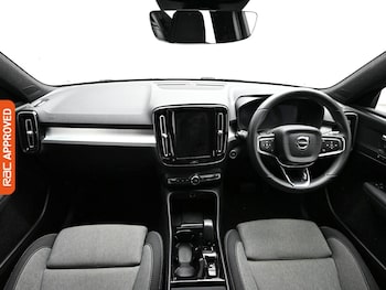 Used Volvo XC40 2023 for sale - 79365143: Photo