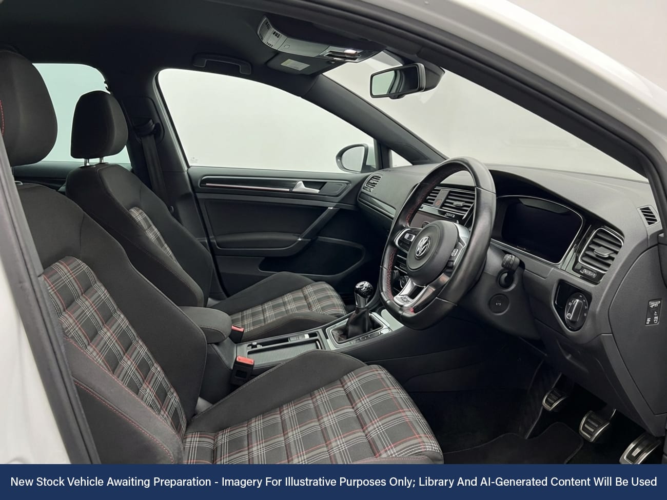 Used Volkswagen Golf 2017 for sale - 77728628: Photo 3