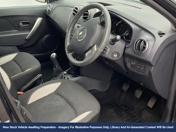Used Dacia Sandero Stepway 2016 for sale - 78680400: Photo