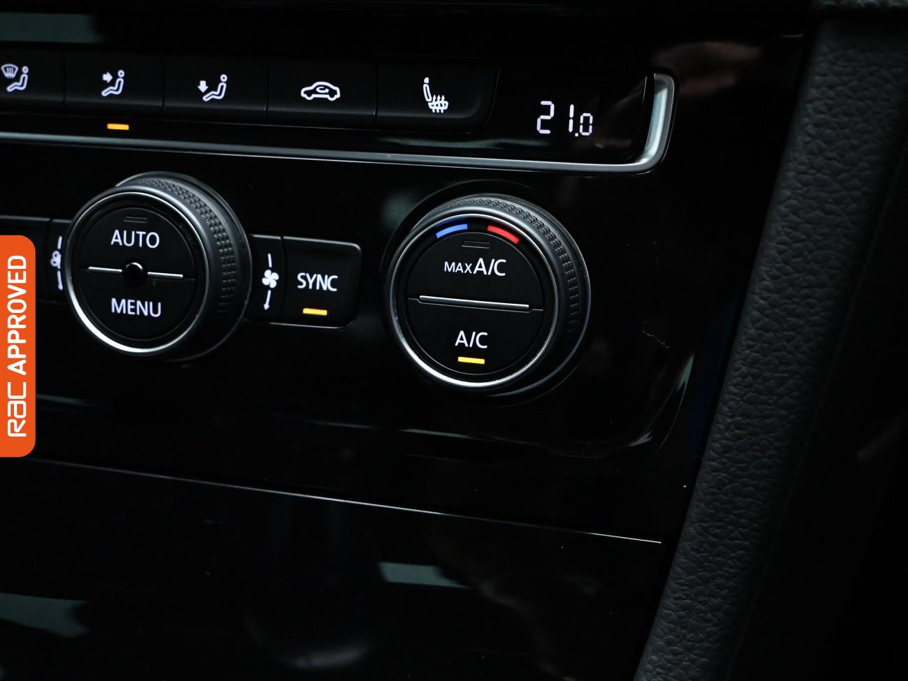 Used Volkswagen Golf 2018 for sale - 76236736: Photo 15