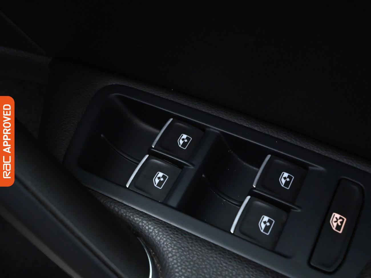 Used Volkswagen Golf 2018 for sale - 76236736: Photo 27