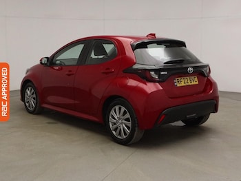 Used Toyota Yaris 2022 for sale - 79053493: Photo