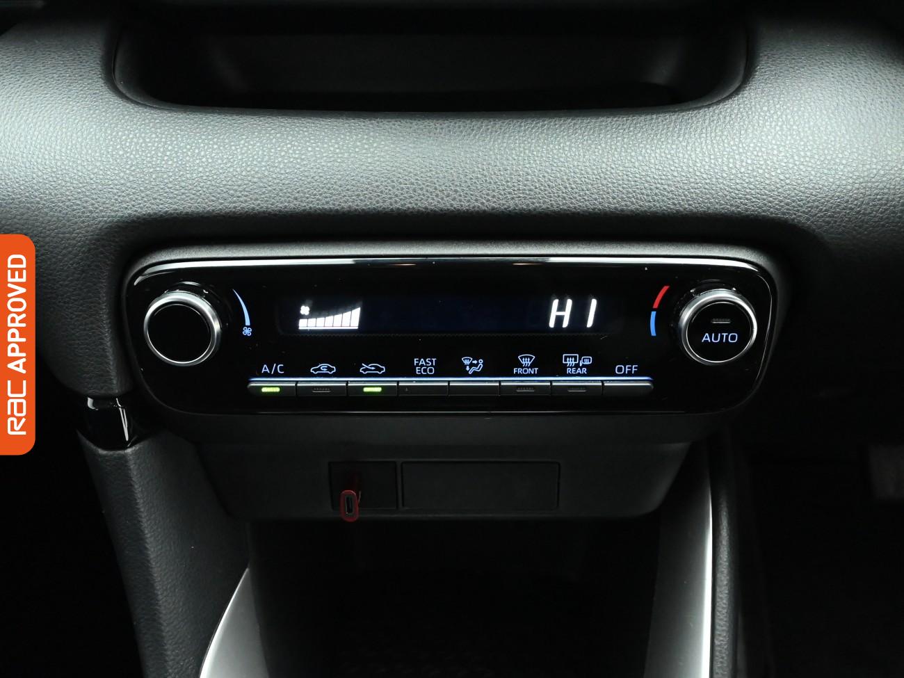 Used Toyota Yaris 2022 for sale - 76590463: Photo 15