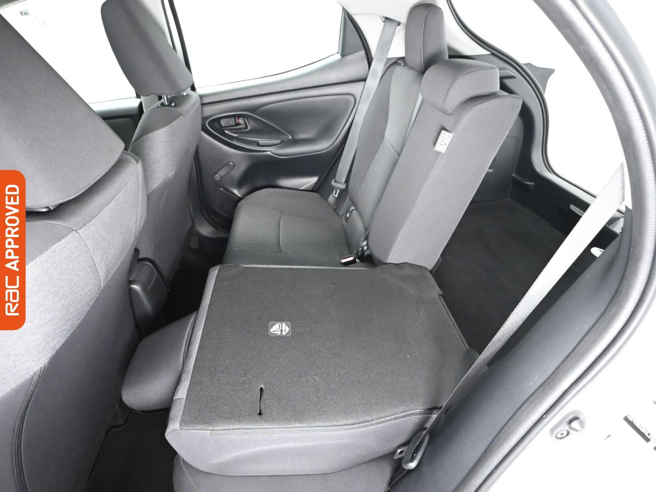 Used Toyota Yaris 2022 for sale - 76590463: Photo 21