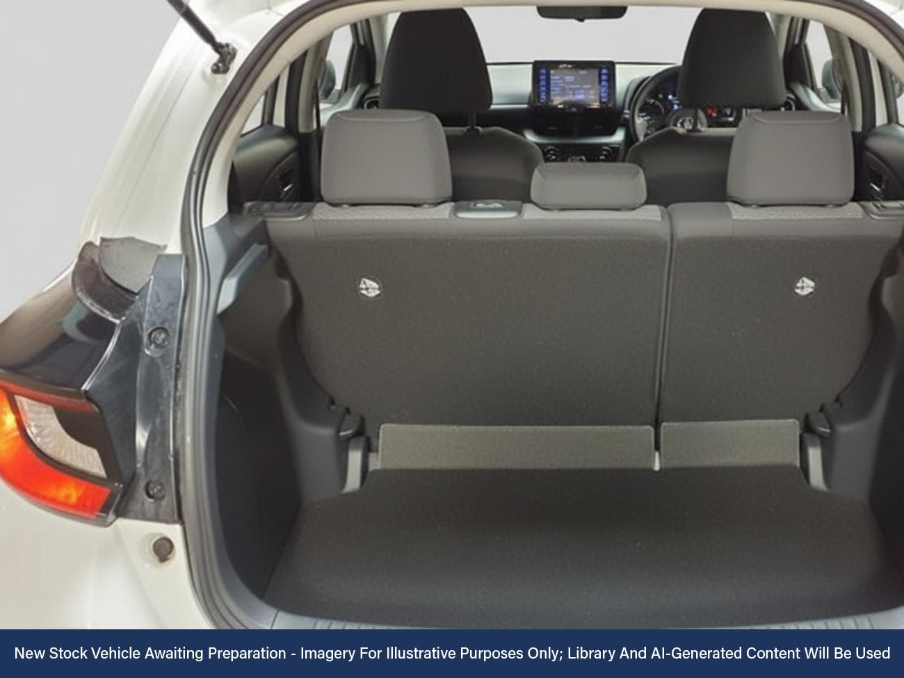 Used Toyota Yaris 2022 for sale - 76590463: Photo 6