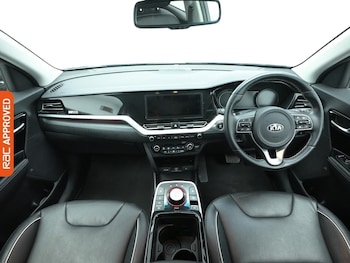 Used Kia Niro 2020 for sale - 76476201: Photo