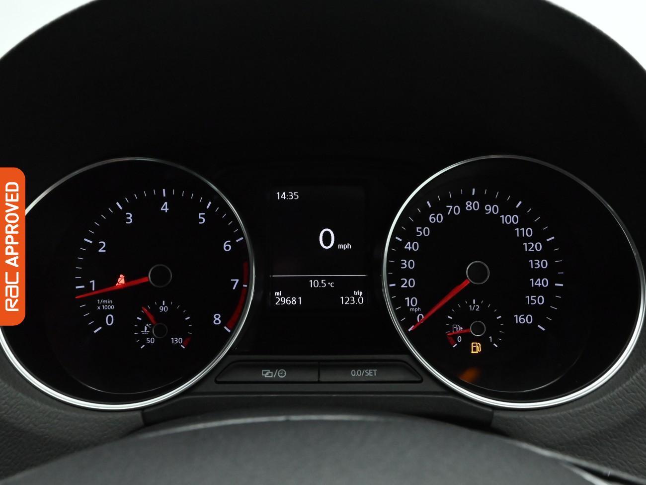 Used Volkswagen Polo 2015 for sale - 76957934: Photo 11