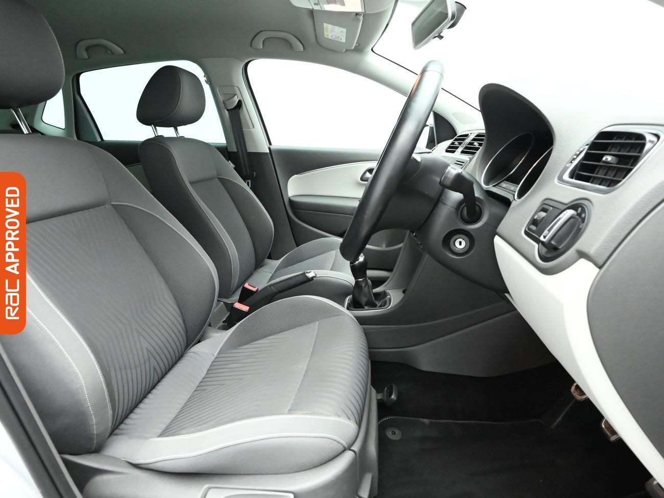 Used Volkswagen Polo 2015 for sale - 76957934: Photo 12