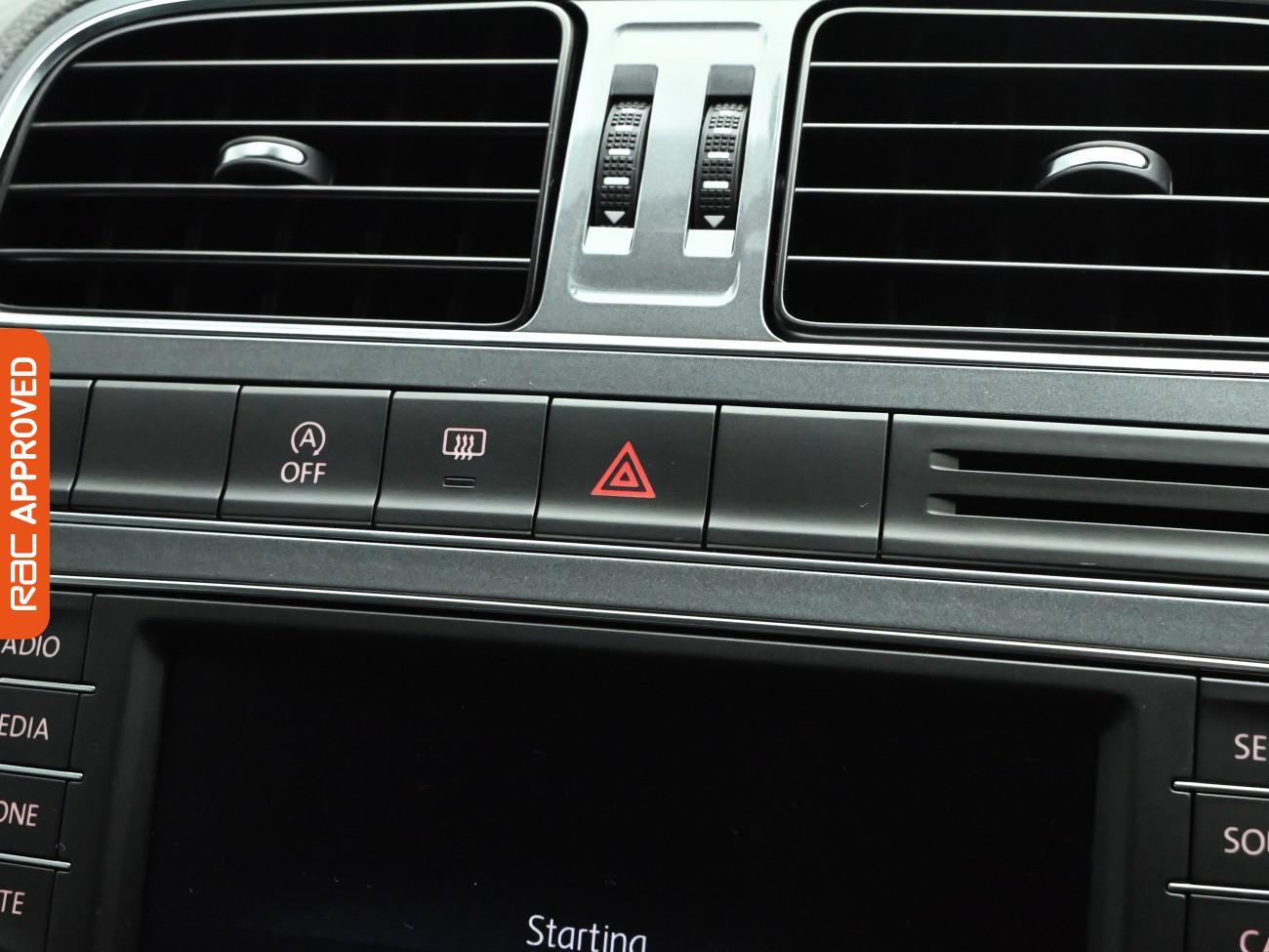 Used Volkswagen Polo 2015 for sale - 76957934: Photo 16