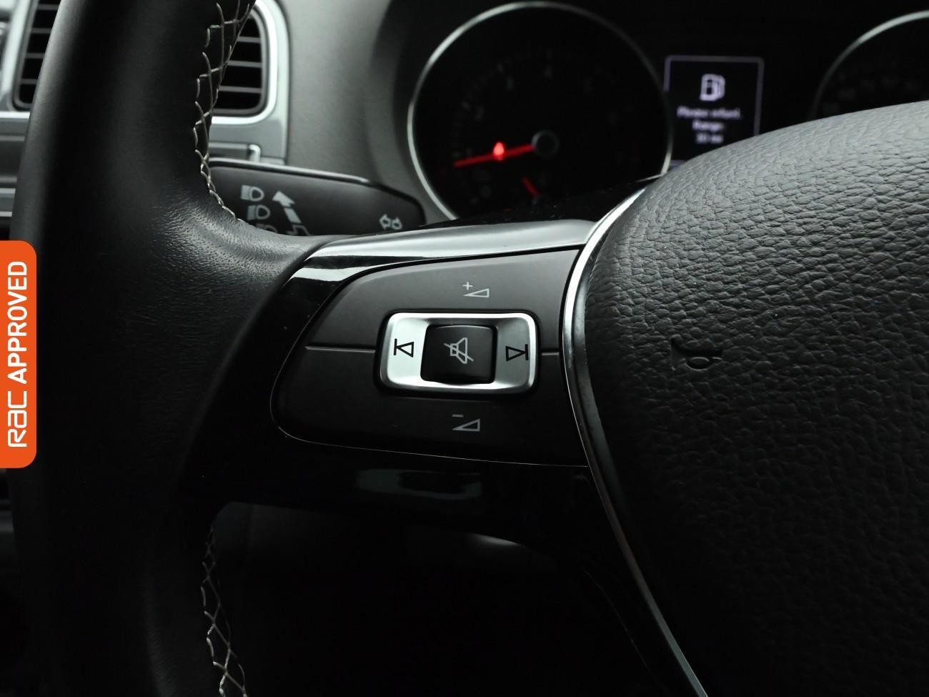 Used Volkswagen Polo 2015 for sale - 76957934: Photo 23