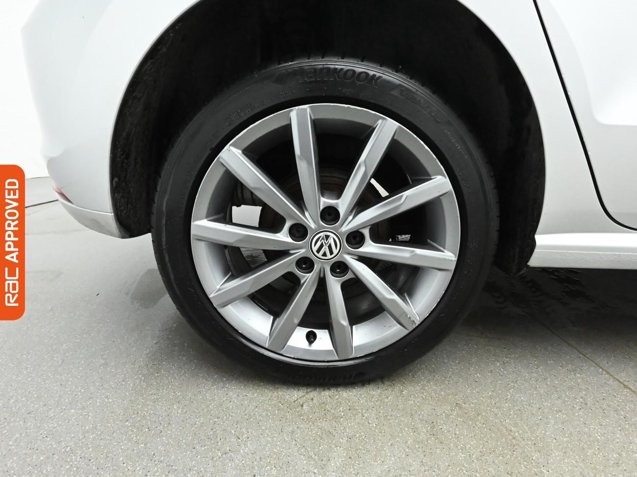 Used Volkswagen Polo 2015 for sale - 76957934: Photo 27