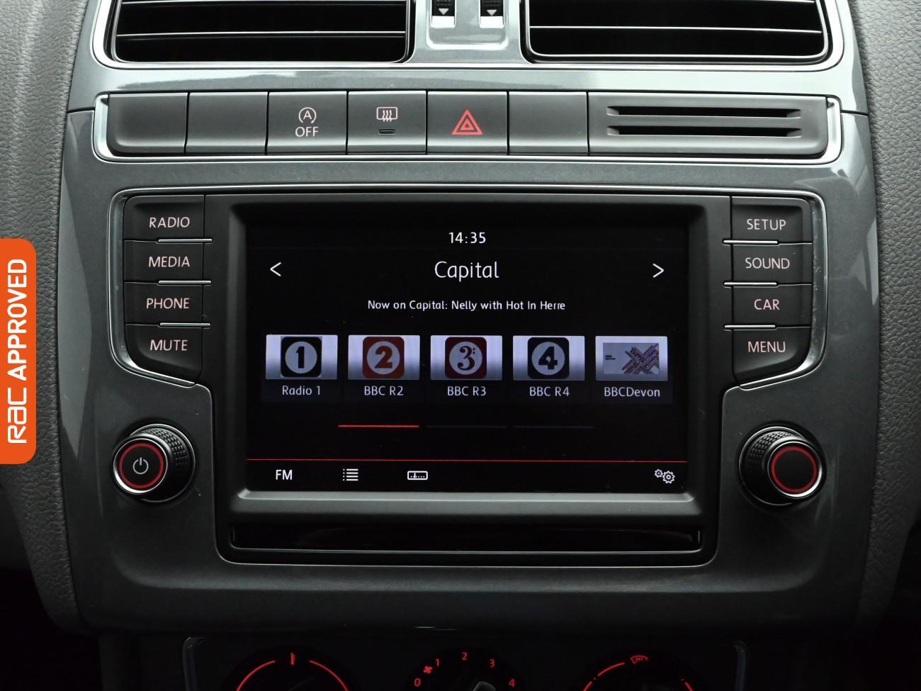 Used Volkswagen Polo 2015 for sale - 76957934: Photo 3