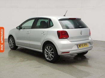 Used Volkswagen Polo 2015 for sale - 76957934: Photo