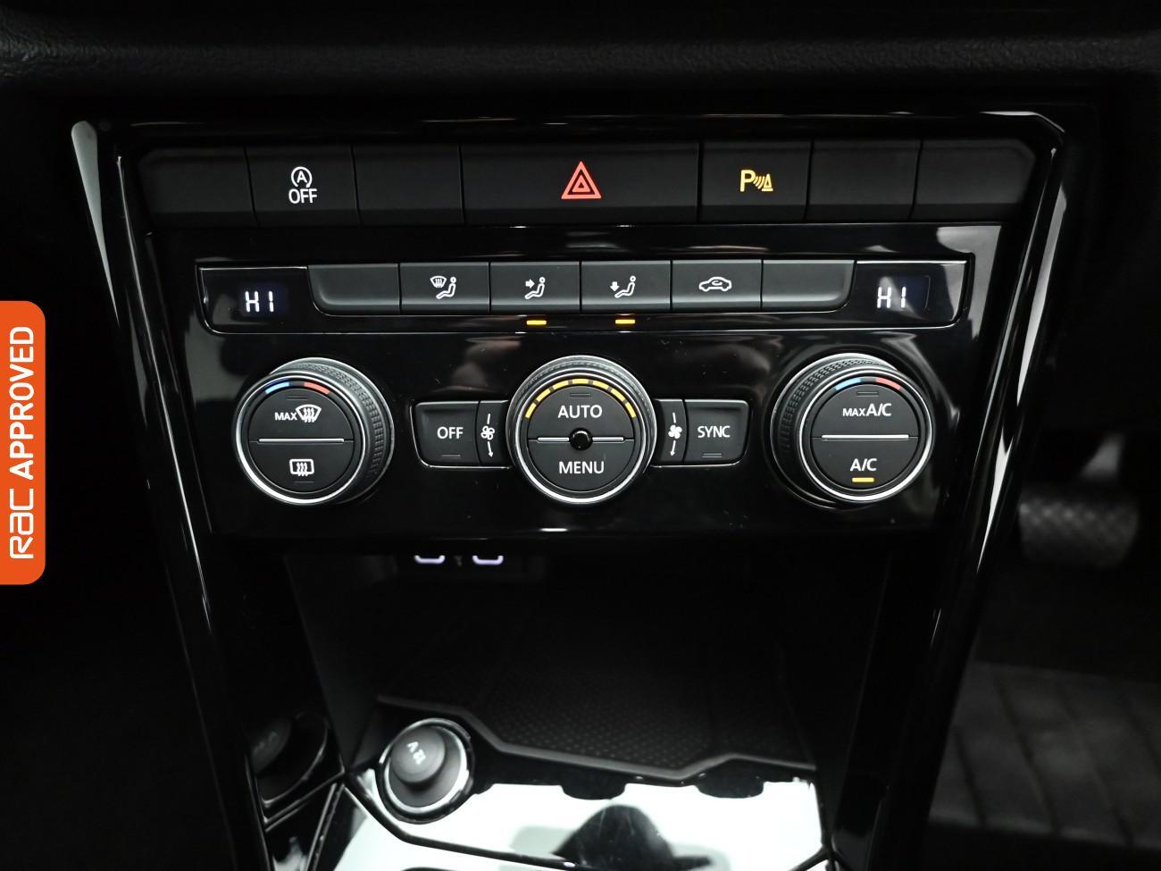 Used Volkswagen T-Roc 2021 for sale - 77676683: Photo 17