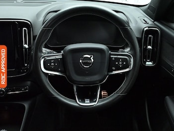 Used Volvo XC40 2020 for sale - 78604625: Photo