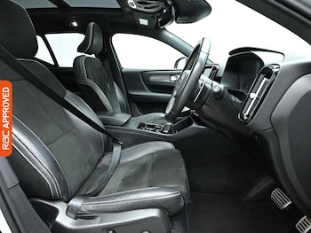 Used Volvo XC40 2020 for sale - 78604625: Photo