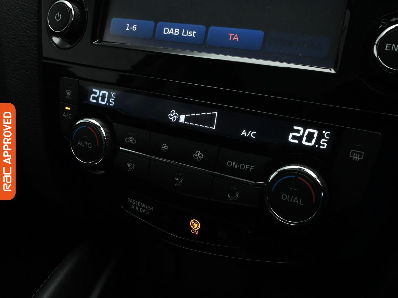 Used Nissan Qashqai 2017 for sale - 76641930: Photo 15