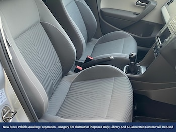 Used Volkswagen Polo 2015 for sale - 76641882: Photo