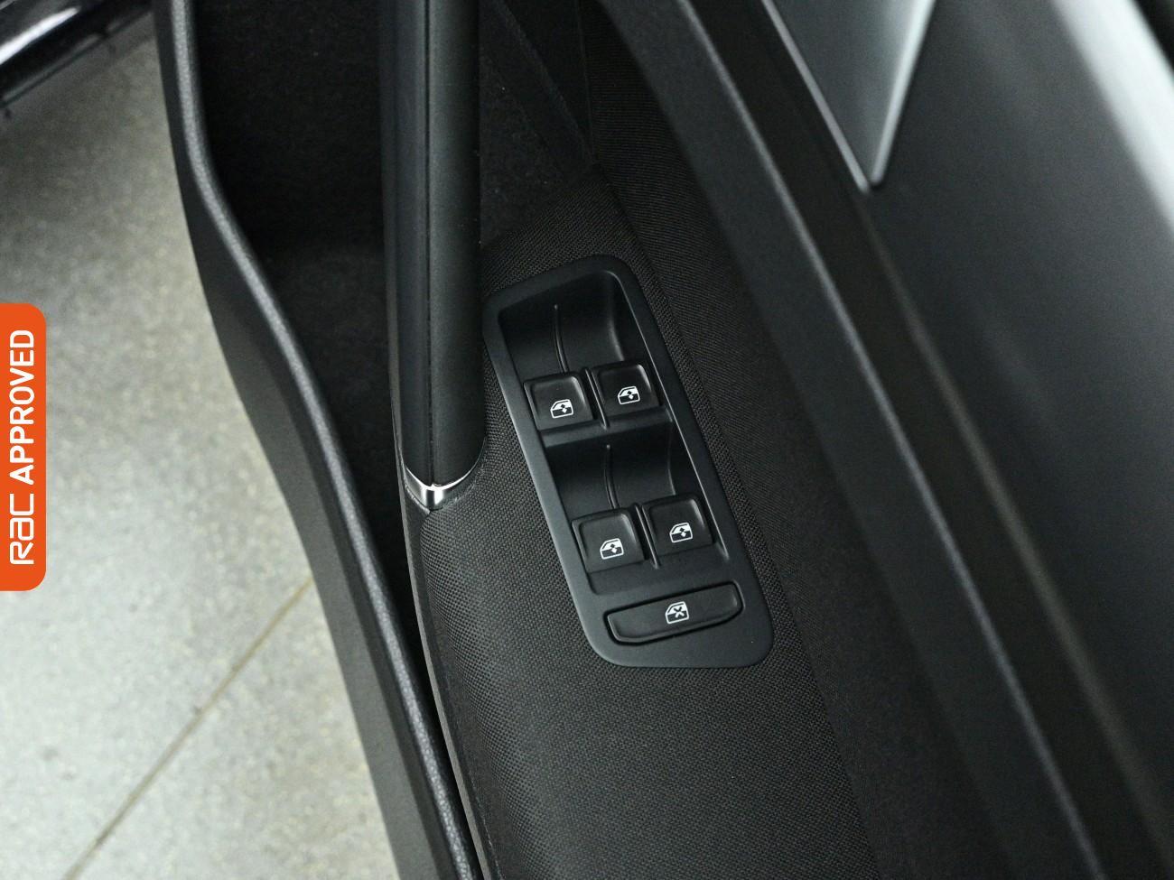 Used Volkswagen Golf 2017 for sale - 78111790: Photo 18