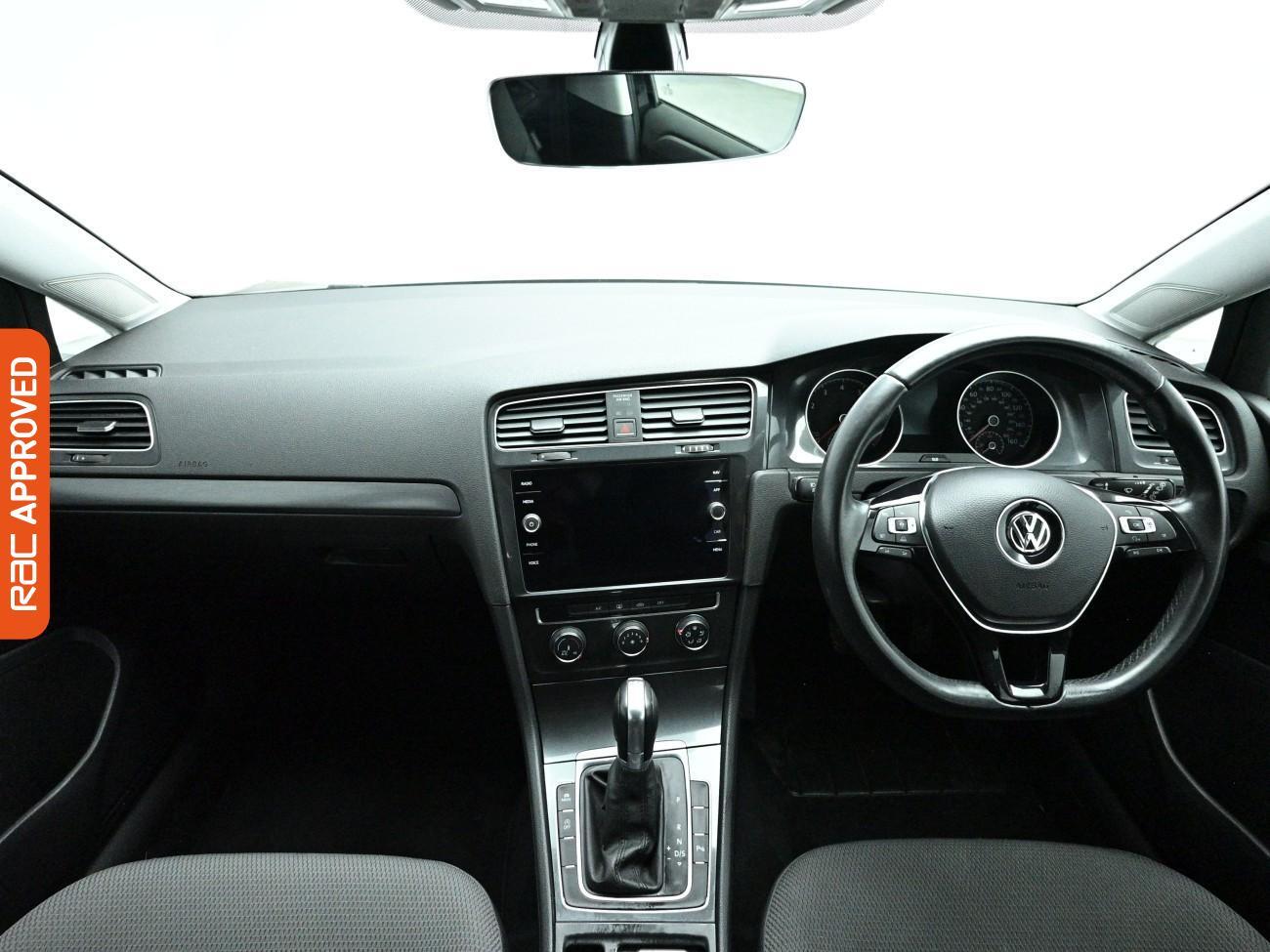 Used Volkswagen Golf 2017 for sale - 78111790: Photo 2