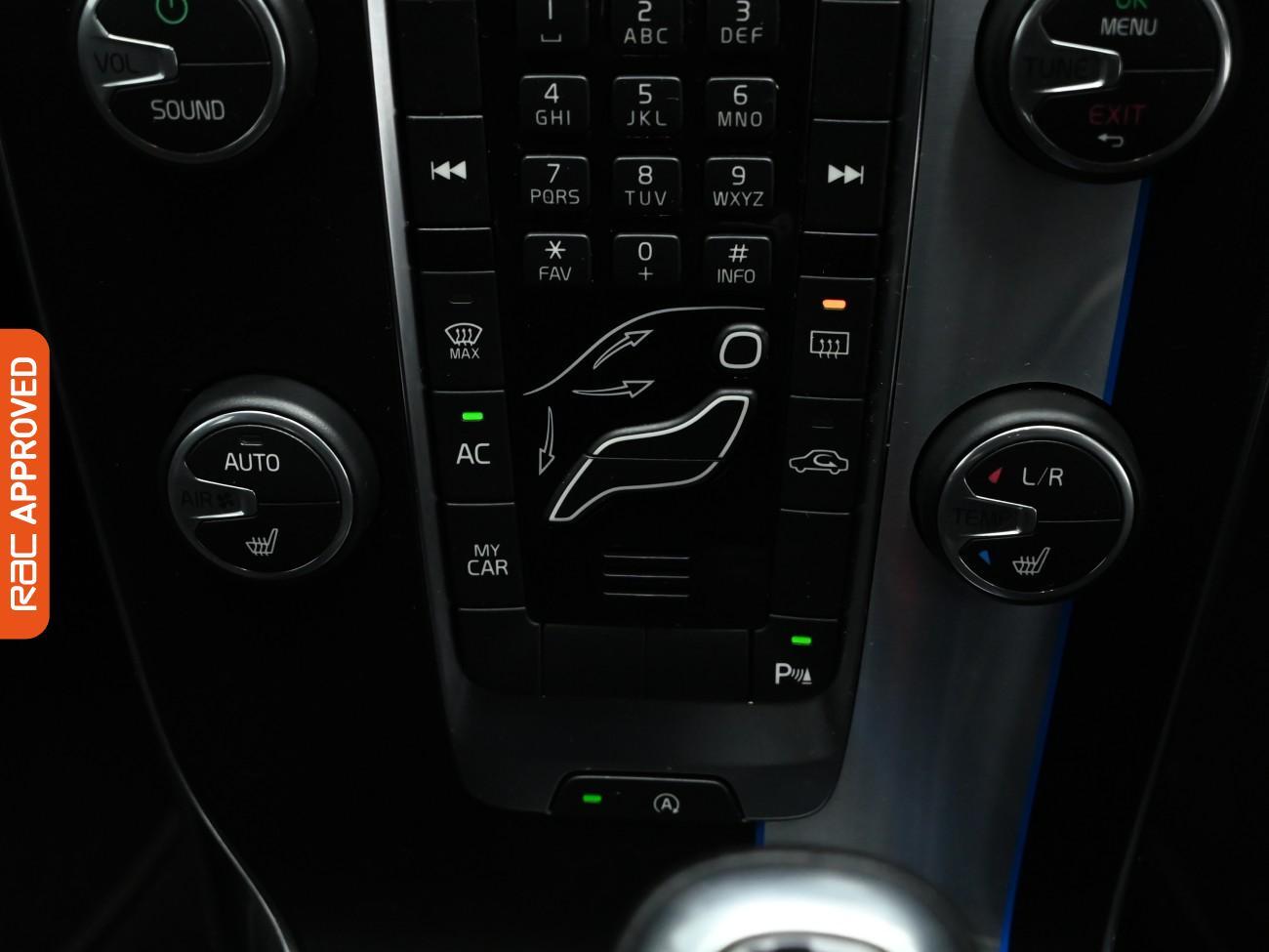 Used Volvo V40 2015 for sale - 77297410: Photo 15