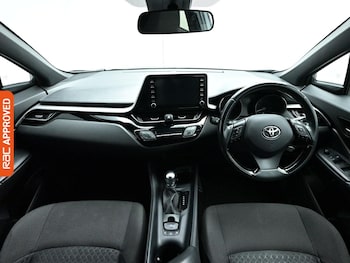 Used Toyota C-HR 2021 for sale - 78526072: Photo