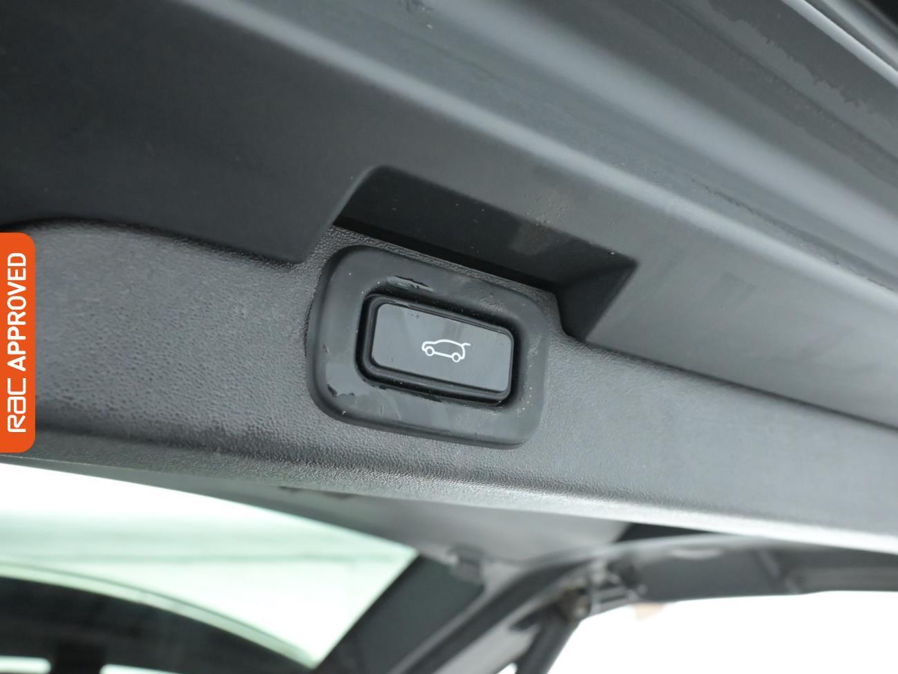 Used Land Rover Discovery 2021 for sale - 77112659: Photo 14