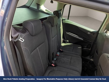 Used Vauxhall Zafira Tourer 2017 for sale - 79136639: Photo