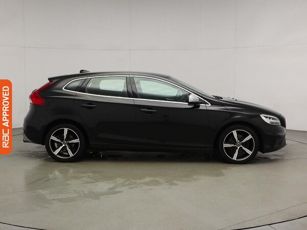 Used Volvo V40 2017 for sale - 76330625: Photo 6
