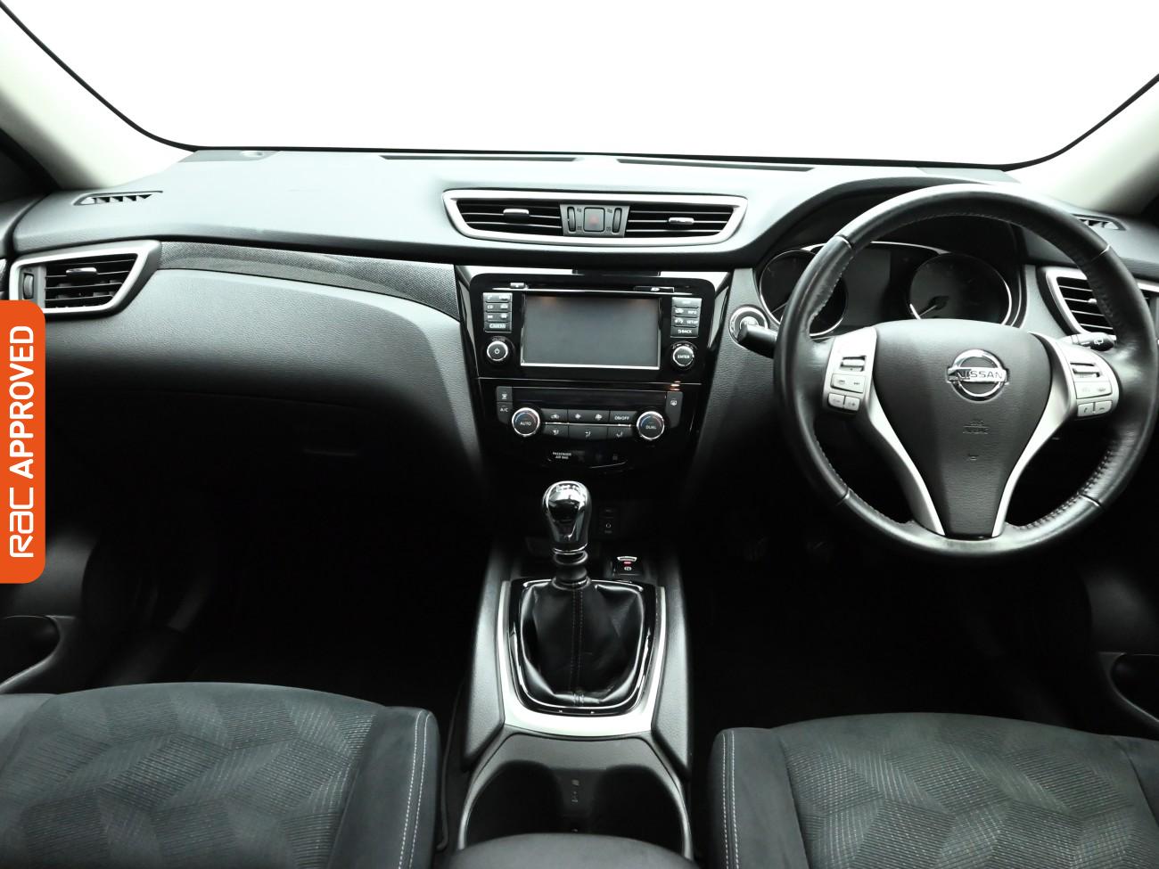 Used Nissan X-Trail 2017 for sale - 76636916: Photo 2