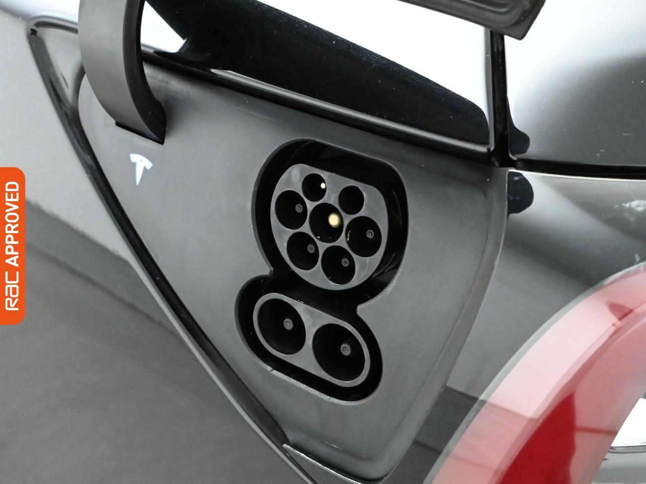 Used Tesla Model 3 2020 for sale - 76805327: Photo 31