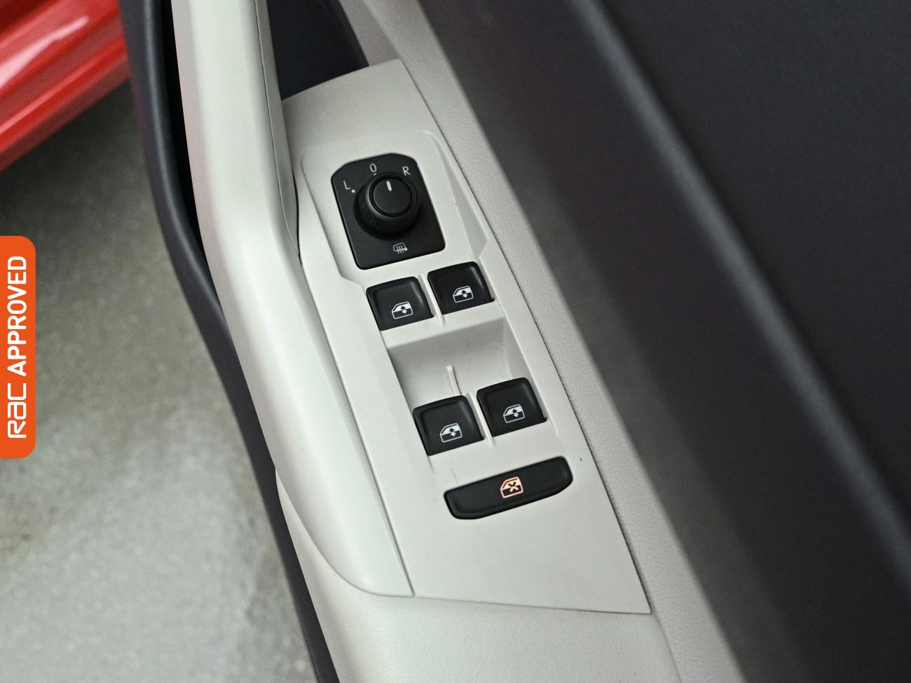 Used Volkswagen Polo 2019 for sale - 77935721: Photo 24