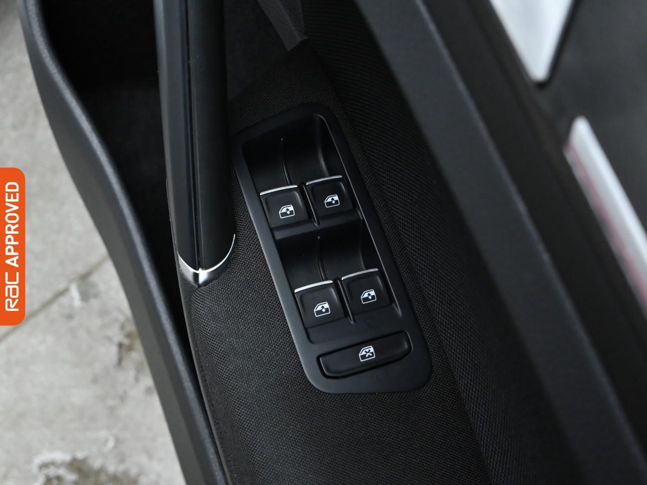 Used Volkswagen Golf 2019 for sale - 75407844: Photo 23