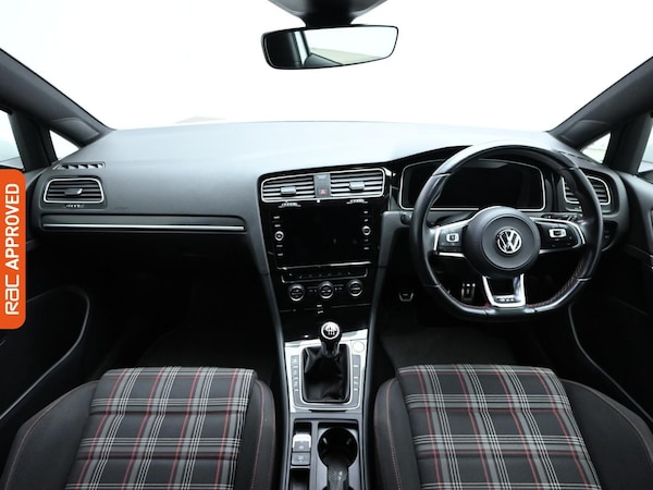 Used Volkswagen Golf 2019 for sale - 75407844: Photo 2