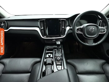 Used Volvo V60 Cross Country 2020 for sale - 79371707: Photo