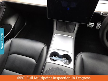 Used Tesla Model 3 2021 for sale - 76274792: Photo 3