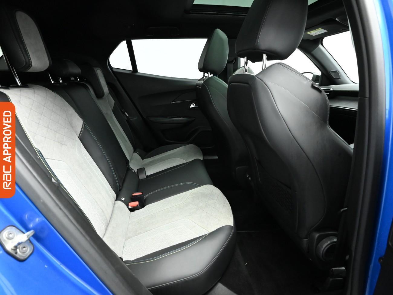 Used Peugeot E-2008 2020 for sale - 76782947: Photo 14